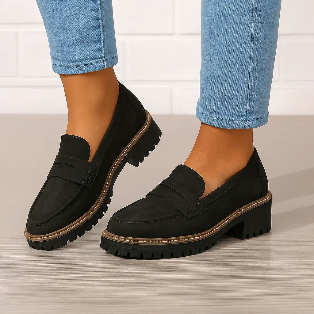 Nadia | Tijdloze Loafers van Suède