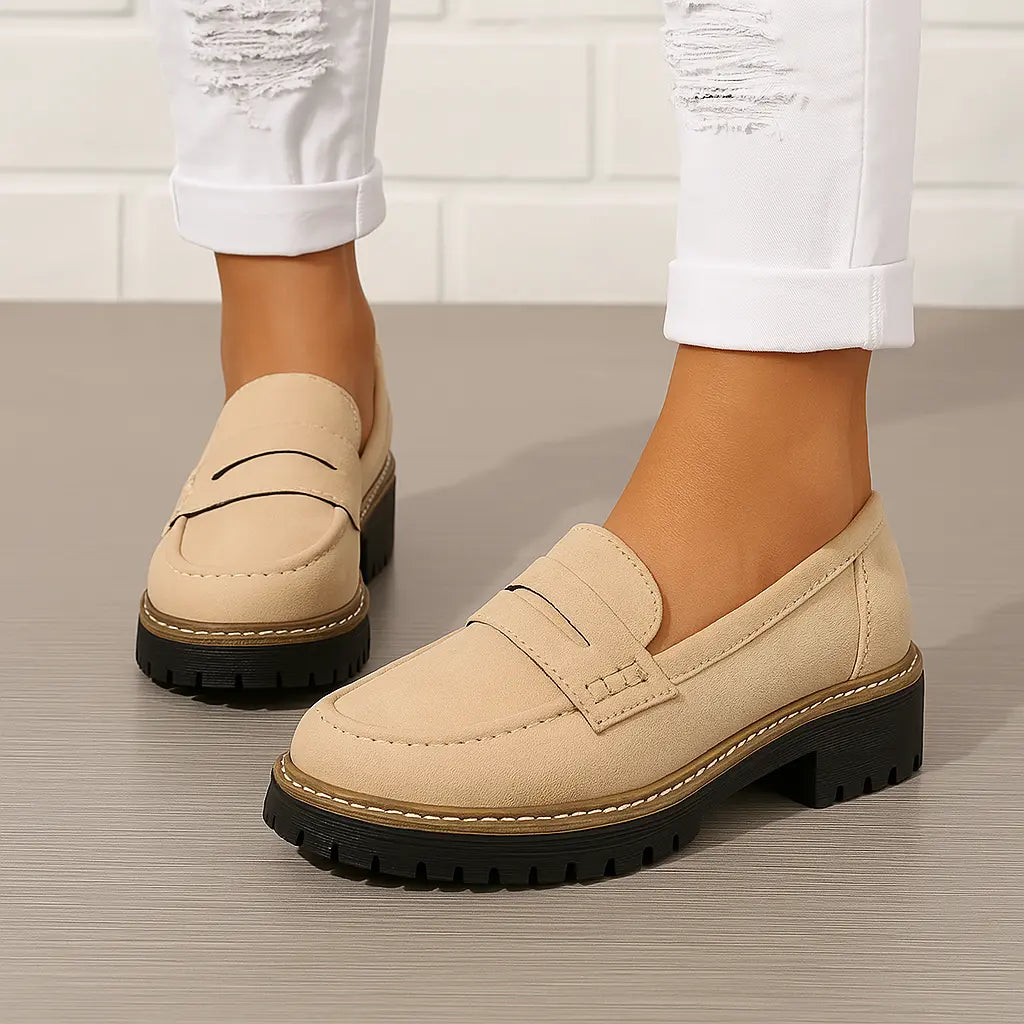 Nadia | Tijdloze Loafers van Suède